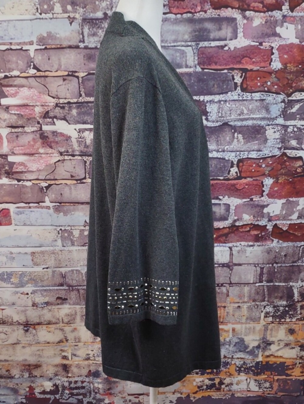 JM Collection Dark Gray Open-Front Studded Cuff Cardigan - Picture 4 of 8